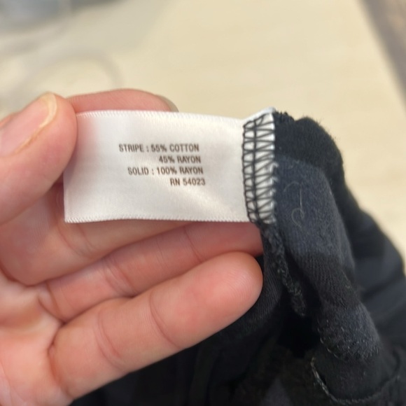 Old Navy Black and grey striped Tiered Ruffled Dress size large. - Picture 6 of 6